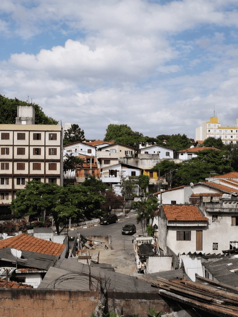 Bairro Jardim Rizzo na zona oeste de São Paulo com área residencial