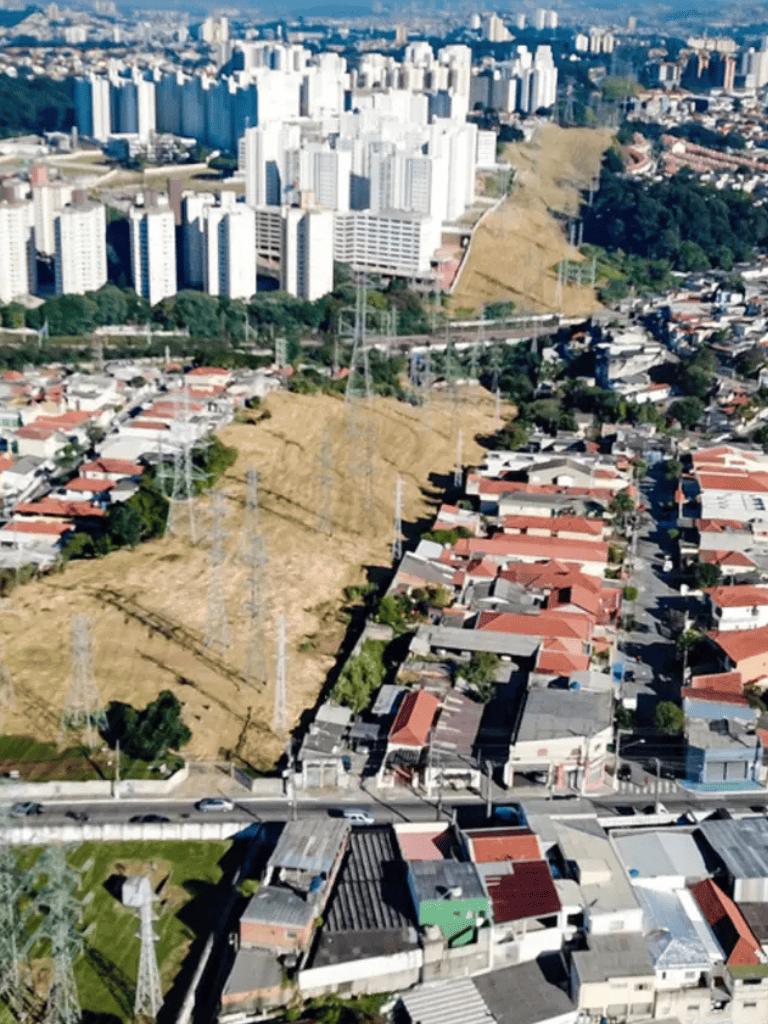 Distrito Pirituba na Zona Noroeste de São Paulo com área urbana e residencial