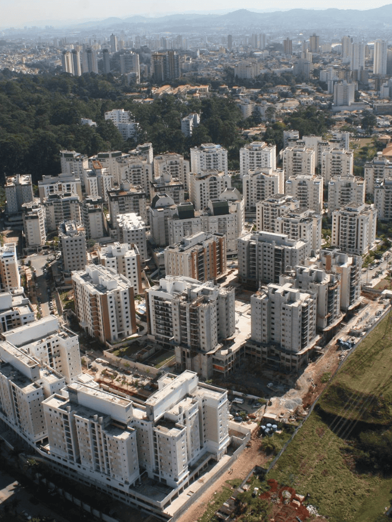 Bairro Vila São Francisco em São Paulo com área residencial nobre
